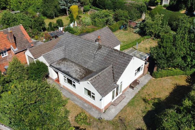 The Strand, Steeple Ashton BA14 3 bed detached bungalow for sale