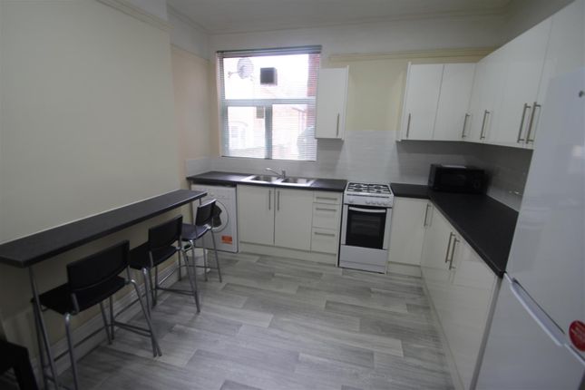 East Park Road, Leicester 3 bed terraced house for sale