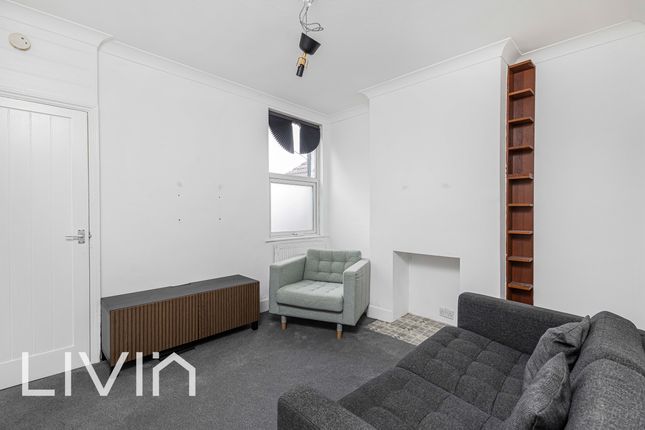 Croydon CR0 2 bed terraced house for sale