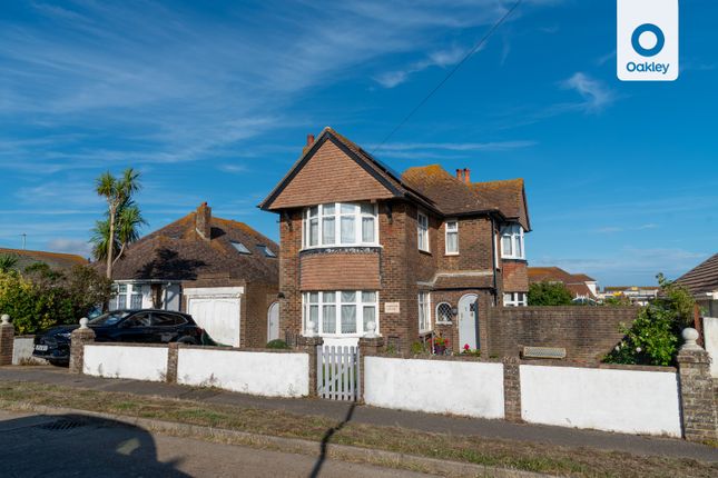 Lincoln Avenue South, Peacehaven 3 bed detached house for sale