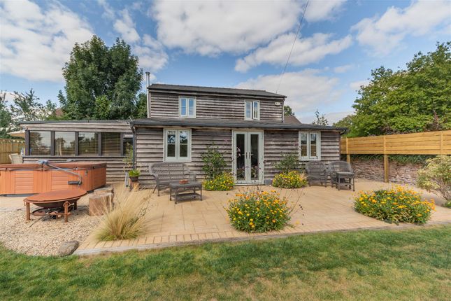 3 bedroom cottage for sale