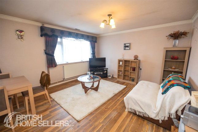 2 bedroom maisonette for sale