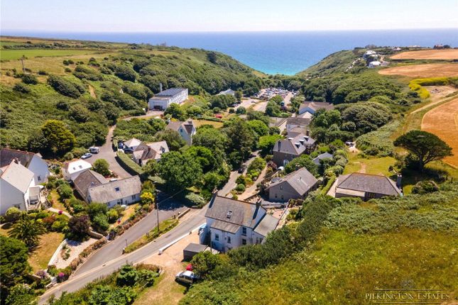 Porthcurno, Penzance TR19 9 bed detached house for sale