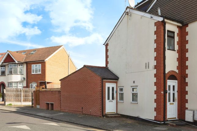 1 bedroom ground floor maisonette for sale