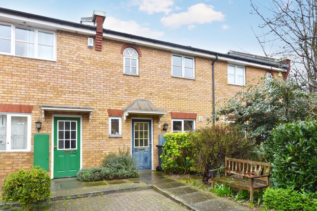 Clarendon Close, London E9 3 bed terraced house for sale