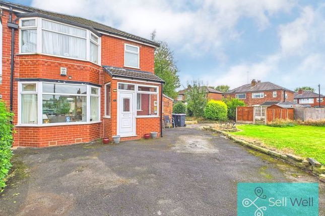 Danesway, Manchester M27 3 bed detached house for sale