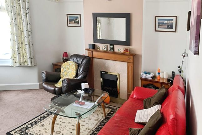 Roman Road, London IG1 3 bed semi