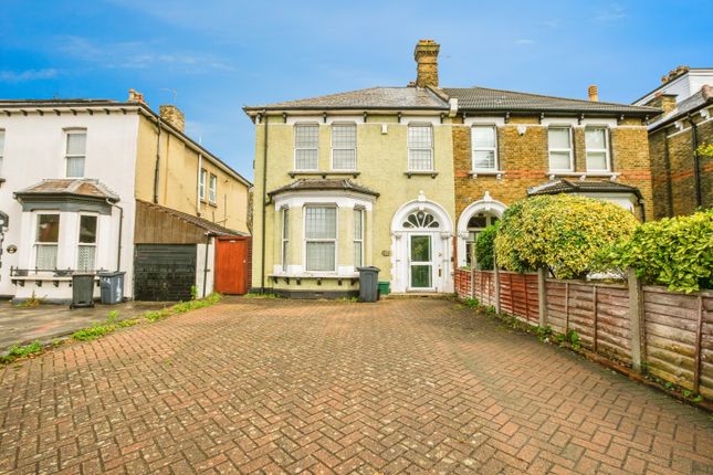 5 bedroom semi-detached house for sale