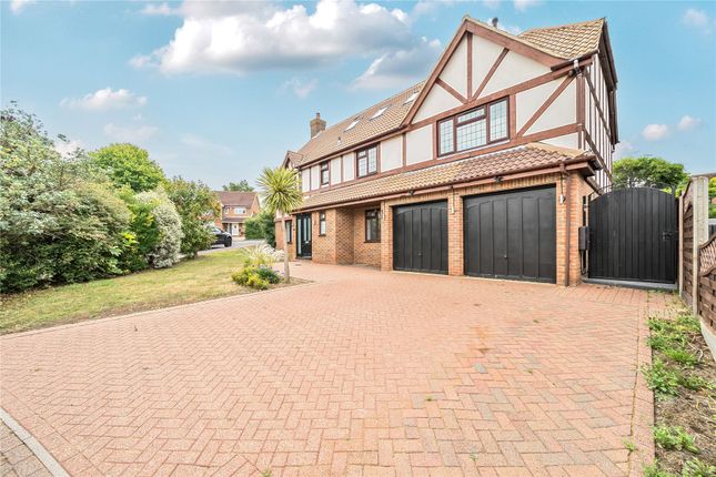 6 bedroom detached house for sale