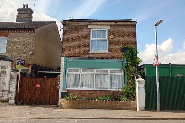 3 bed detached house