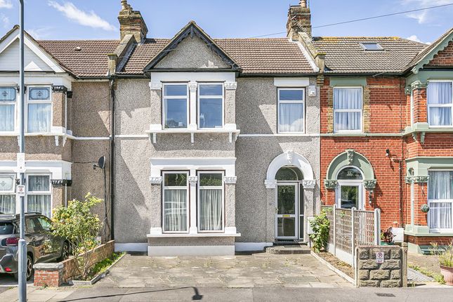 Colinton Road Ilford IG3 9RB 4 bed terraced house for sale