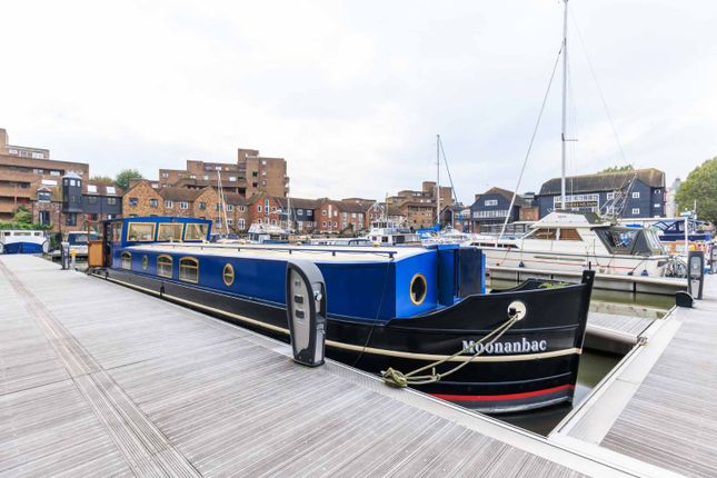 St Katharine Docks, London, E1W 1 bed houseboat for sale