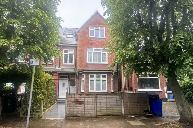 Stanley Gardens, Willesden, NW2 4 bed flat for sale
