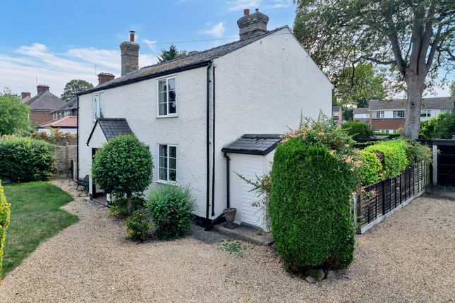 Water Lane, Royston SG8 4 bed detached house for sale