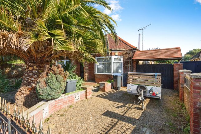 3 bed detached bungalow