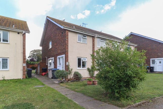 Woodford Court, Birchington, Kent, CT7 2 bed maisonette for sale