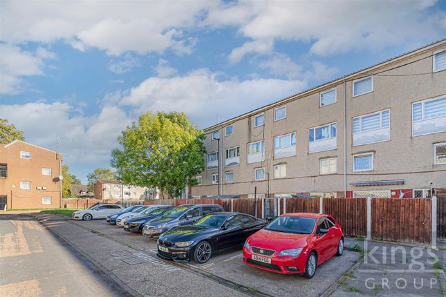 3 bedroom maisonette for sale