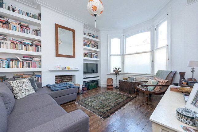Bolton Gardens, London, NW10 2 bed apartment for sale