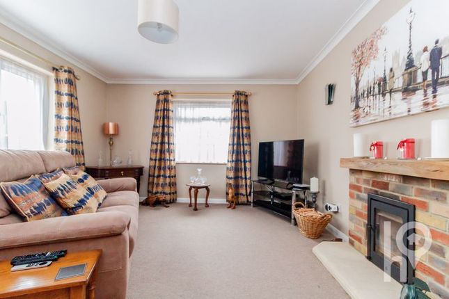 The Broadway, Sheerness ME12 2 bed detached bungalow for sale