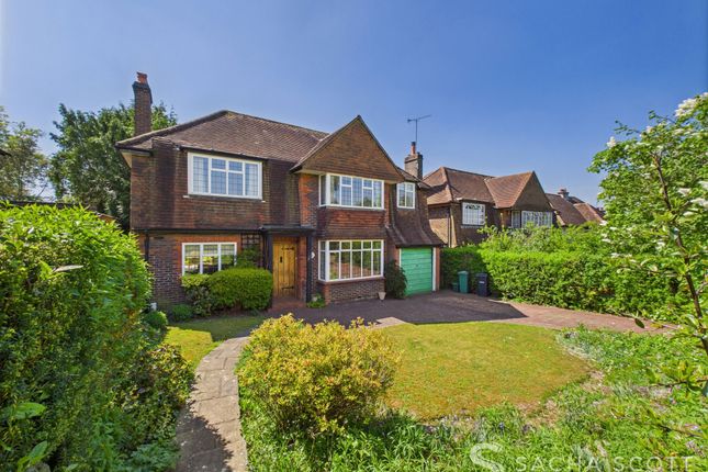 Beacon Way, Banstead, SM7 4 bed detached house for sale