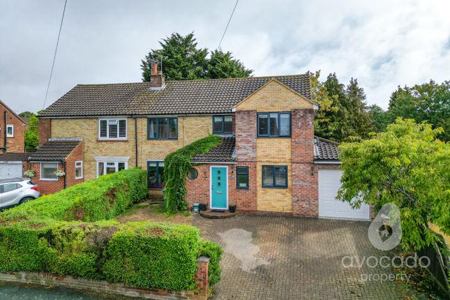 4 bedroom semi-detached house for sale