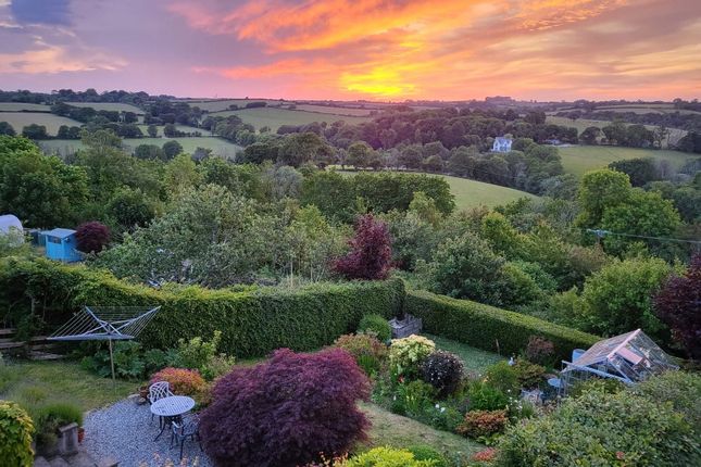 Tavern Barn, Fowey PL23 5 bed detached house for sale