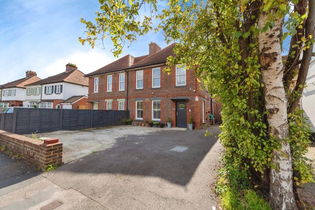 5 bedroom semi-detached house for sale