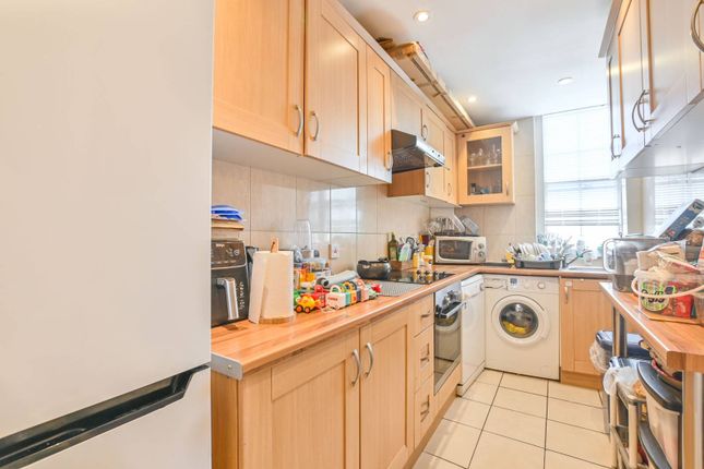 Porchester Road, Queensway, London, W2 2 bed flat for sale