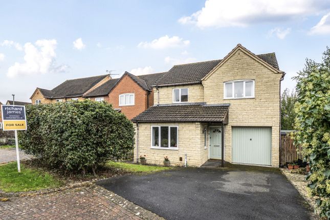 Scarlet Close, Ash Brake, Swindon, SN25 4 bed detached house for sale