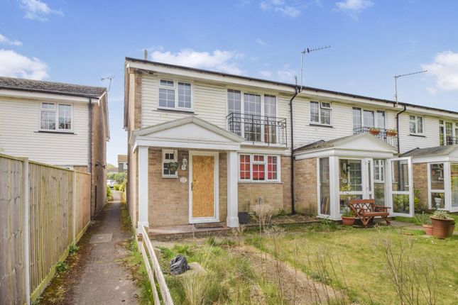 Bernhard Gardens, Polegate BN26 3 bed end of terrace house for sale