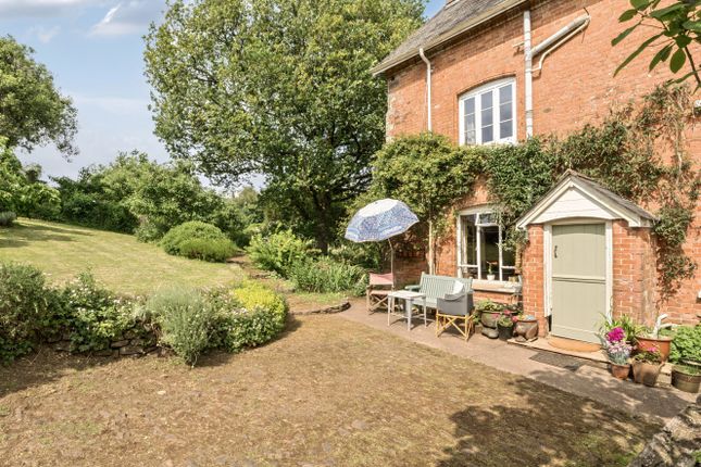 Washfield, Tiverton, Devon, EX16 4 bed semi