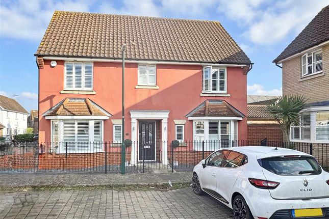 Chestnut Avenue, Great Notley, Braintree 5 bed detached house for sale