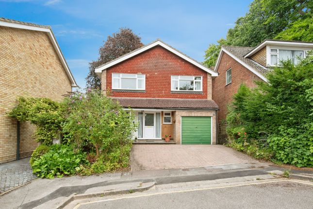 4 bed detached house
