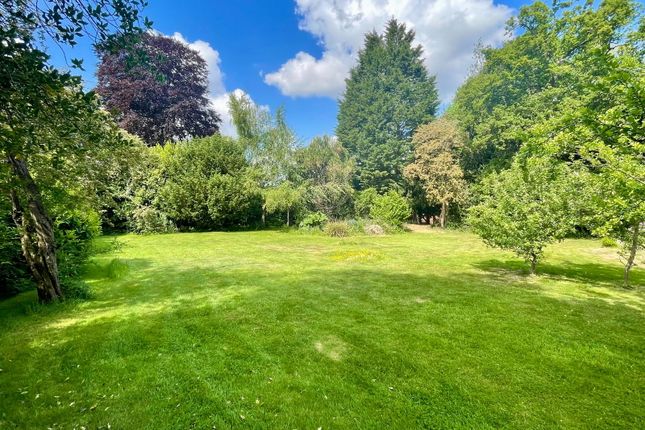 Rockfield Road, Oxted RH8 Detached house for sale