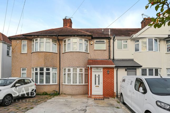 Hart Grove, Southall, UB1 3 bed terraced house for sale