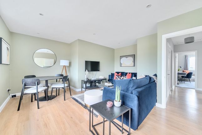 Hare Lane, Claygate, KT10 2 bed flat for sale