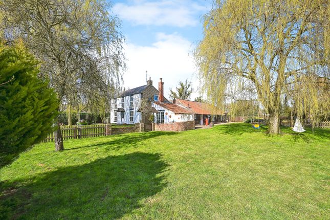 6 bedroom detached house for sale