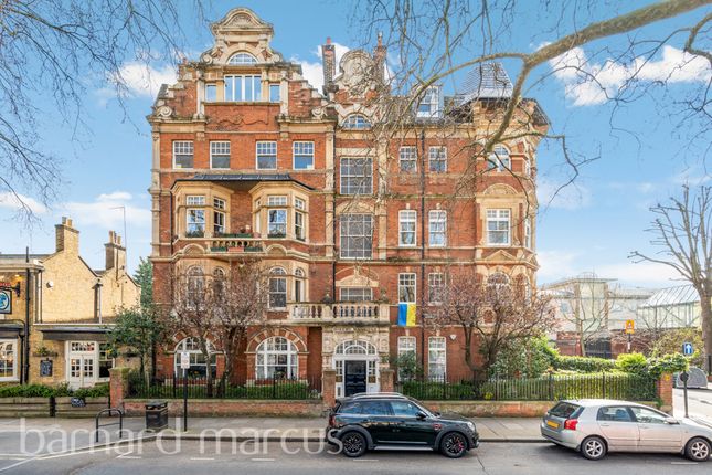 5 bedroom flat for sale