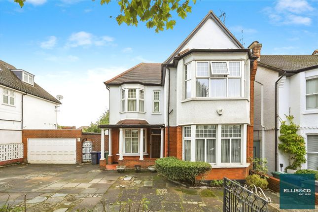 Beechwood Avenue, Finchley, N3 5 bed detached house for sale