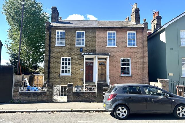 5 bedroom semi-detached house for sale