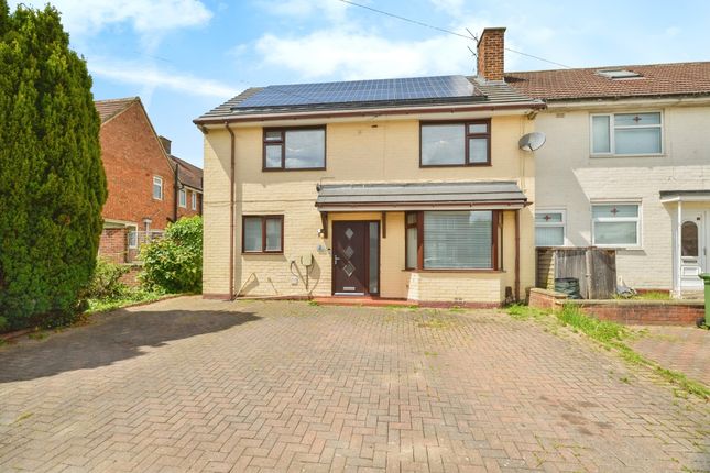 4 bedroom end of terrace house for sale