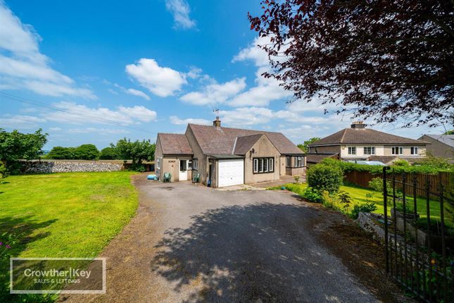 Main Road, Taddington, Buxton 3 bed detached house for sale