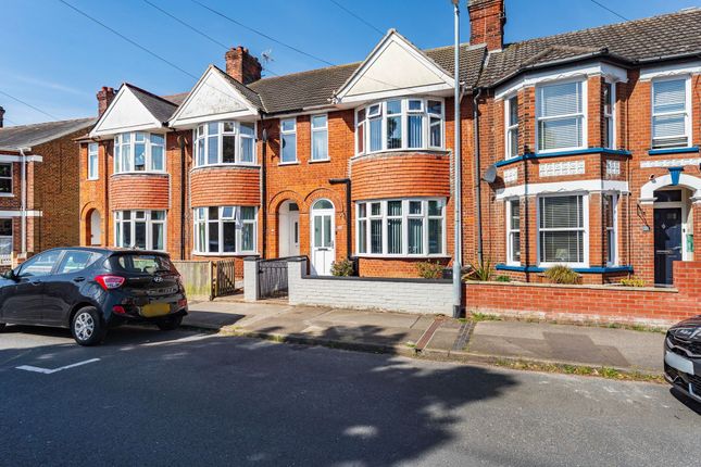 Royal Avenue, Lowestoft 3 bed terraced house for sale