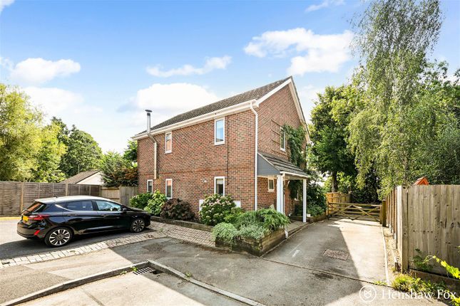 Nutfield Road, Rownhams, Hampshire 4 bed detached house for sale
