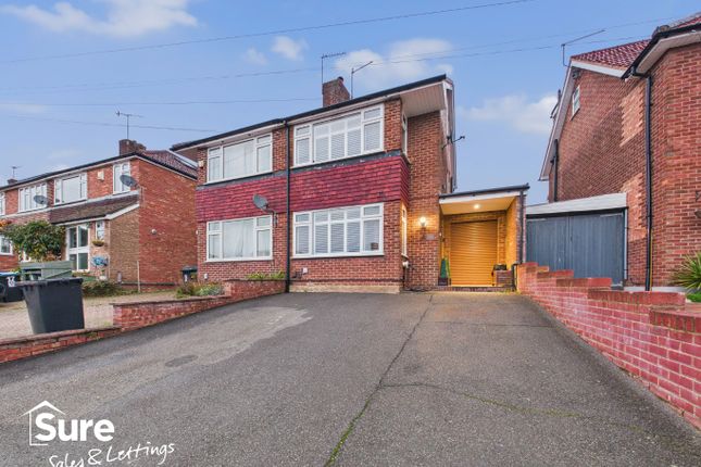 Fairway, Hemel Hempstead... 3 bed semi