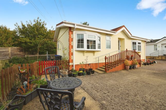 2 bedroom park home for sale