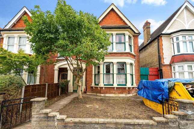 6 bedroom semi-detached house for sale