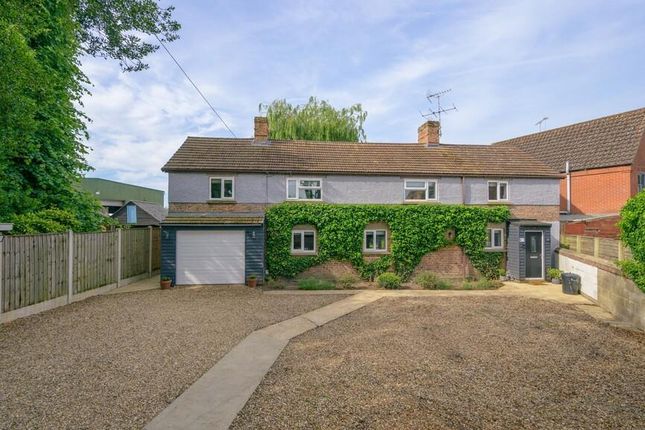Bridge Road, Sutton Bridge... 4 bed detached house for sale