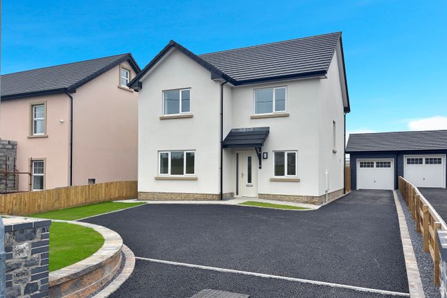 4 bed detached house