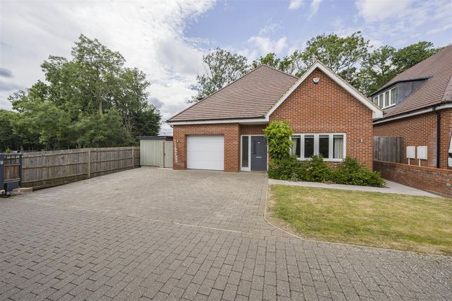 The Kestrells, Bucknalls Drive... 4 bed detached house for sale